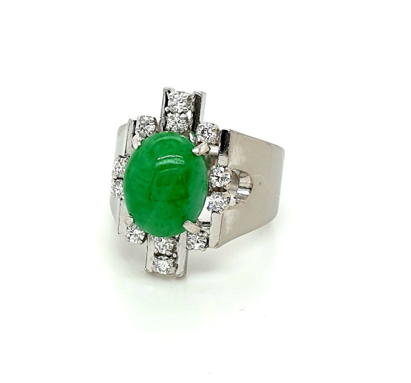 18ct White Gold Jadeite (10.5x8.5mm) and Diamond 12x 0.03ct FG VS Ring (21681)